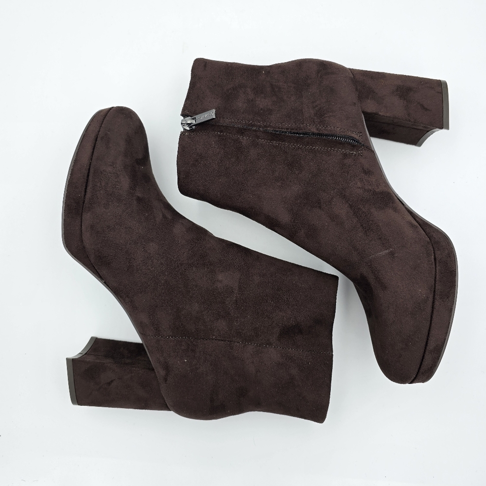 Calvin Klein Uda 2 Faux Suede Heeled Ankle Booties, Chocolate (Brown), Wmns 8.5M - Picture 15 of 16